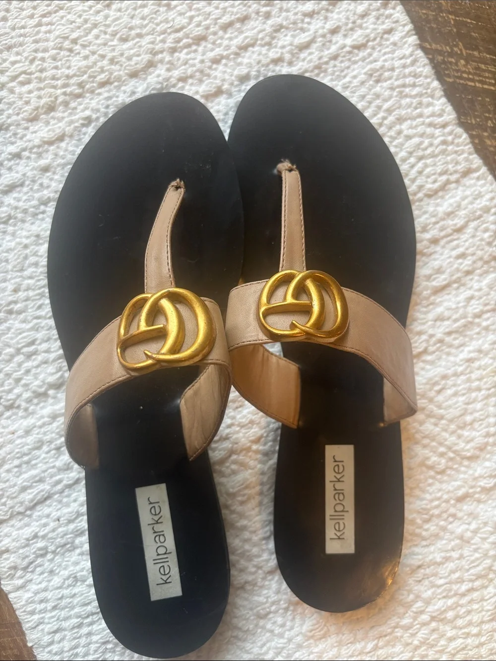 Kellparker Tan Thong Sandals with Gold GG Marmont Hardware. Mob Wife Aesthetic.